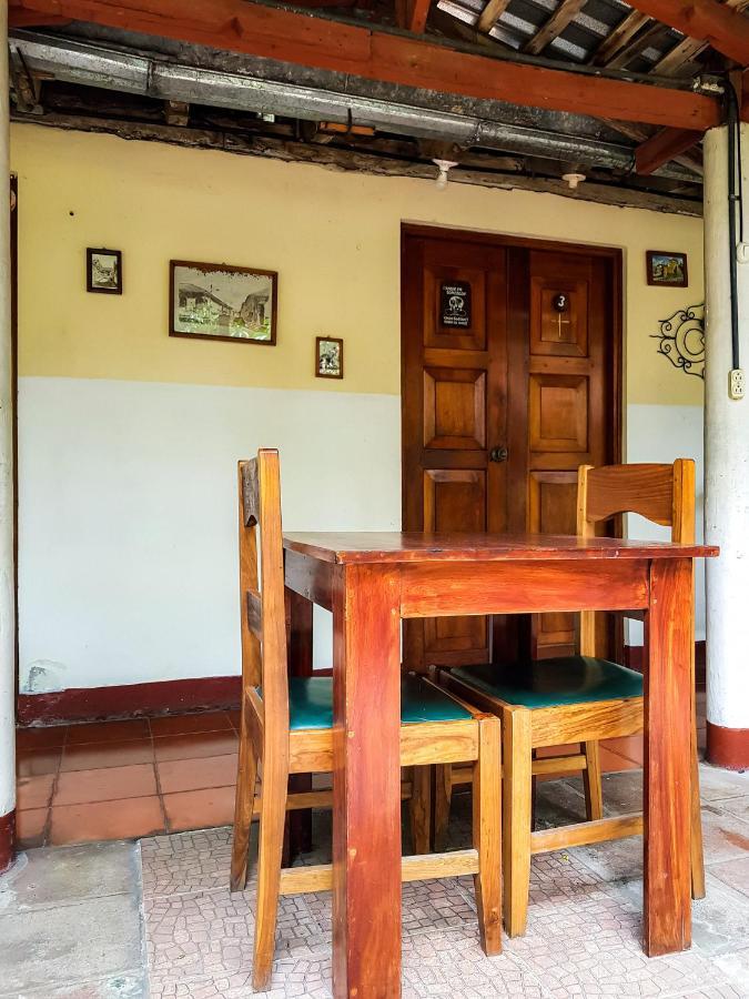 Casa De Los Berrios Leon Exterior photo